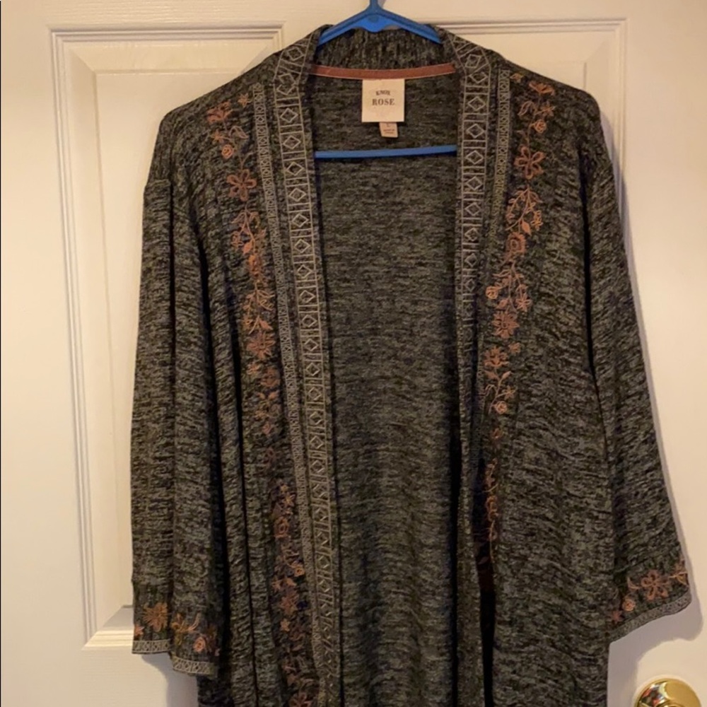 Gorgeous Knox Rose sweater! Never worn